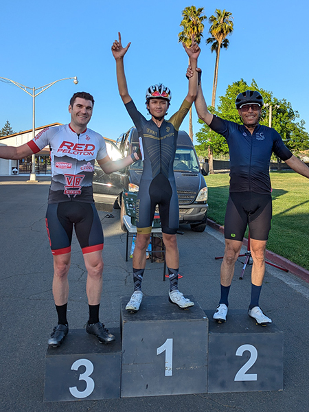 Red Peloton bike racing team and cycling club