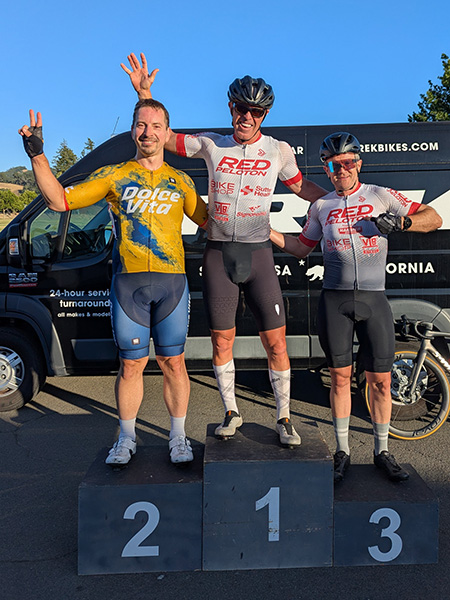 Red Peloton bike racing team