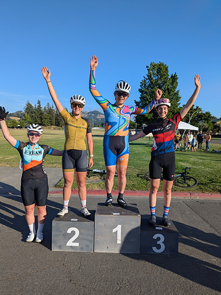 Red Peloton bike racing team